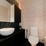 High-quality 4br In - Private Hot Tub & Sauna *