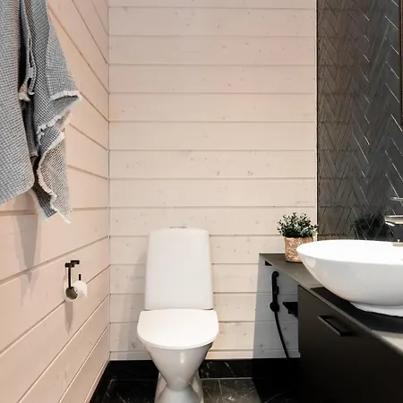 High-Quality 4Br Villa - Private Hot Tub & Sauna 빌라 루카