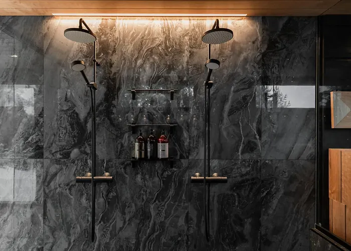 High-quality 4br In - Private Hot Tub & Sauna فيلة *